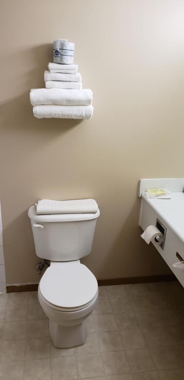 Travel-Inn Resort&Campground Saskatoon Extérieur photo